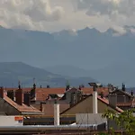 Hotel Lux